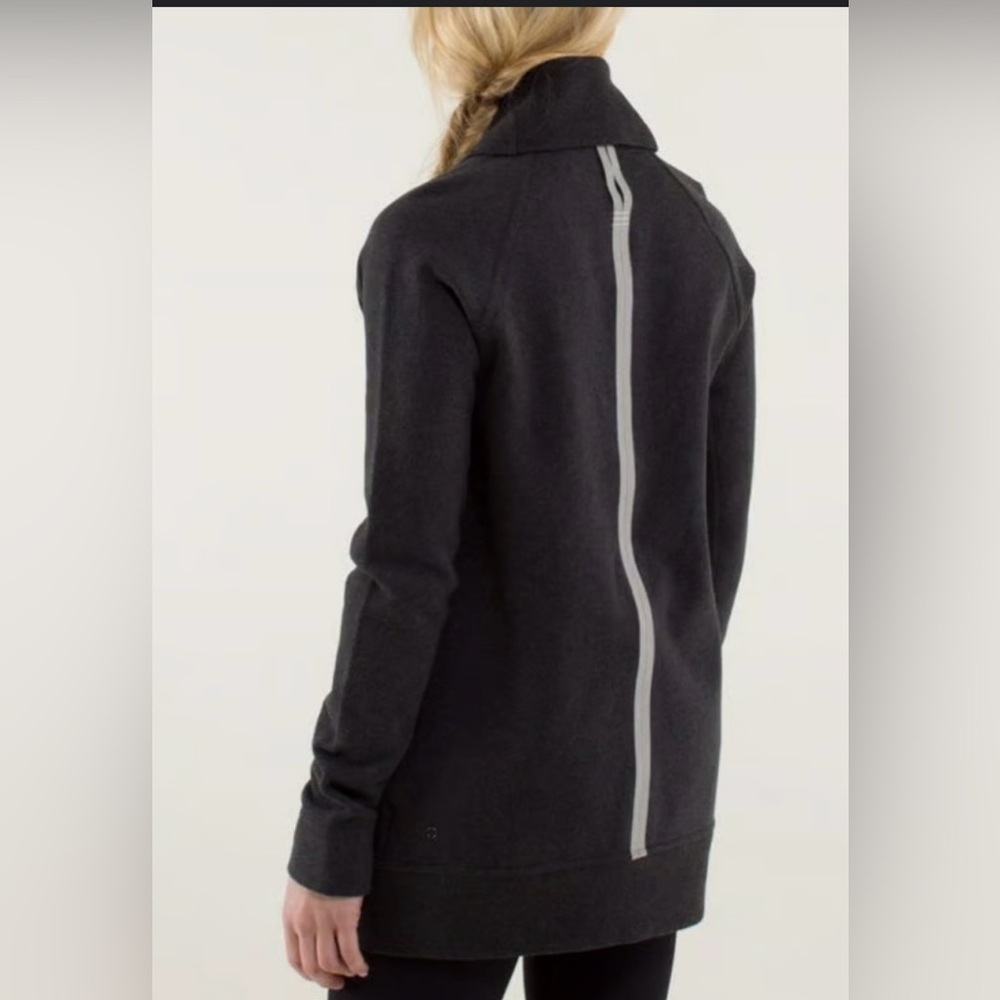 Lululemon Ying To My Yang Cardigan Grey Jacket (not black as seen in stock photo